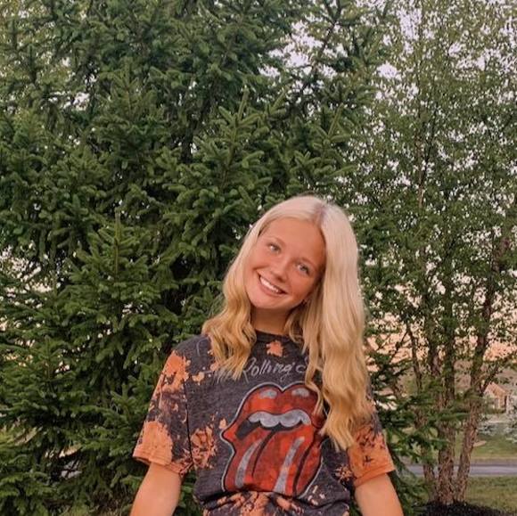 Meet your Posher, Lexie - Picture 1 of 1